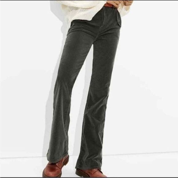 American Eagle Green super High Rise Stretch Olive Green Corduroy Pants Size 12 - Picture 1 of 12